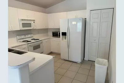 16323 SW 6th Street, Pembroke Pines, FL 33027 - Photo 13