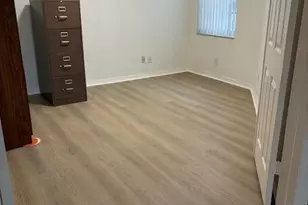 16323 SW 6th St, Pembroke Pines, FL 33027 - Photo 9