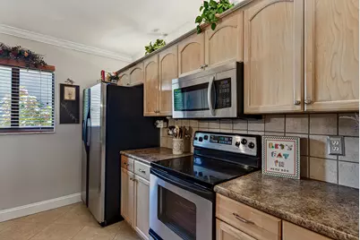 2130 NE 9th Avenue, Wilton Manors, FL 33305 - Photo 15