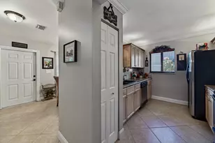 2130 NE 9th Ave, Wilton Manors, FL 33305 - Photo 11