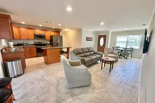 126 Lake Francis Dr, Lake Placid, FL 33852 - Photo 5