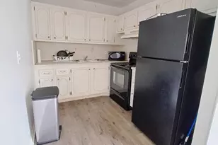 42 Norwich B, West Palm Beach, FL 33417 - Photo 3