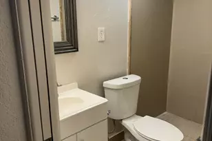 9033 NW 174th St, Hialeah, FL 33018 - Photo 7