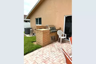 1076 SW 26th Terrace, Deerfield Beach, FL 33442 - Photo 13