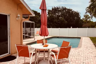 1076 SW 26th Terrace, Deerfield Beach, FL 33442 - Photo 15