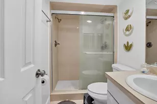 689 NE 6th Ct, Boynton Beach, FL 33435 - Photo 19