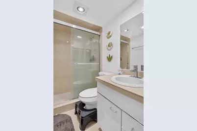 689 NE 6th Court #4030, Boynton Beach, FL 33435 - Photo 19