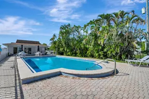 689 NE 6th Ct, Boynton Beach, FL 33435 - Photo 39