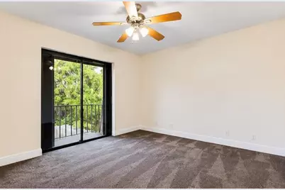 215 Lake Arbor Drive, Palm Springs, FL 33461 - Photo 9