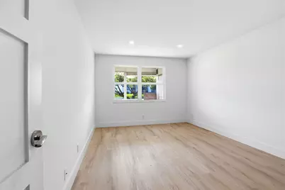 1023 Guildford #B, Boca Raton, FL 33434 - Photo 9