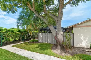 8912 Thumbwood Cir, Boynton Beach, FL 33436 - Photo 25