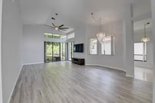 10201 Lexington Lakes Blvd N, Boynton Beach, FL 33436 - Photo 5