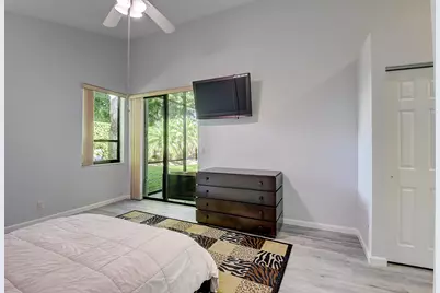10201 Lexington Lakes Boulevard N, Boynton Beach, FL 33436 - Photo 17