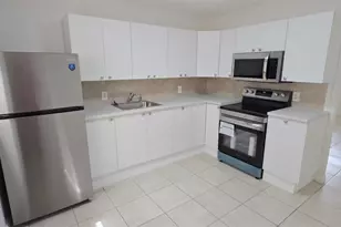 255 SW 12th St, Dania Beach, FL 33004 - Photo 7