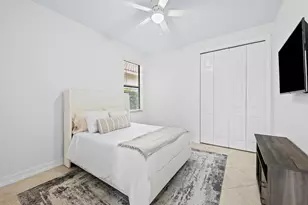 10920 Hawks Vista St, Plantation, FL 33324 - Photo 25