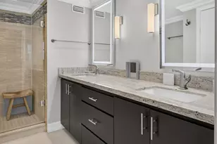 5400 N Ocean Dr SE, Singer Island, FL 33404 - Photo 69