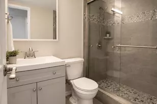 611 NE 14th Ave, Fort Lauderdale, FL 33304 - Photo 9
