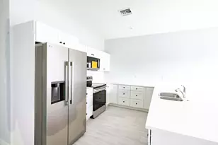 1125 11th Ct SW, Vero Beach, FL 32962 - Photo 3