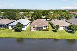 562 NW Lambrusco Dr, Port Saint Lucie, FL 34986 - Photo 37