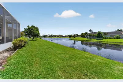 562 NW Lambrusco Drive, Port Saint Lucie, FL 34986 - Photo 37