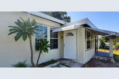161 SW 6th Court SW, Vero Beach, FL 32962 - Photo 3