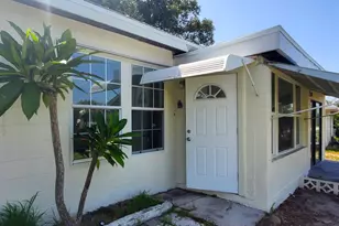 161 SW 6th Ct SW, Vero Beach, FL 32962 - Photo 3