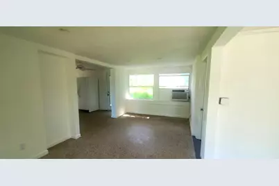 161 SW 6th Court SW, Vero Beach, FL 32962 - Photo 11