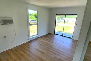 161 SW 6th Ct SW, Vero Beach, FL 32962 - Photo 9