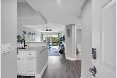 1030 Lake Shore Drive, West Palm Beach, FL 33403 - Photo 5