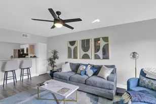 1030 Lake Shore Dr, West Palm Beach, FL 33403 - Photo 9