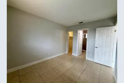 1023 NW 1st Avenue #Apt.4, Fort Lauderdale, FL 33311 - Photo 13