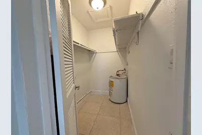 1023 NW 1st Avenue #Apt.4, Fort Lauderdale, FL 33311 - Photo 15