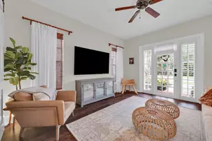 212 W Bay Cedar Cir, Jupiter, FL 33458 - Photo 3