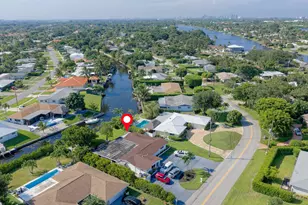 7951 W Lake Dr, Lake Clarke Shores, FL 33406 - Photo 5