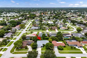 1739 Braeburn Pl, Wellington, FL 33414 - Photo 5