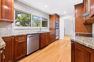 1002 SW 1st St, Boca Raton, FL 33486 - Photo 9