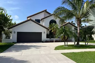 349 Seneca Ln, Boca Raton, FL 33487 - Photo 11