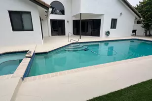 349 Seneca Ln, Boca Raton, FL 33487 - Photo 9