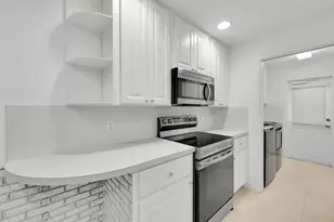 2889 E Community Dr, Jupiter, FL 33458 - Photo 13