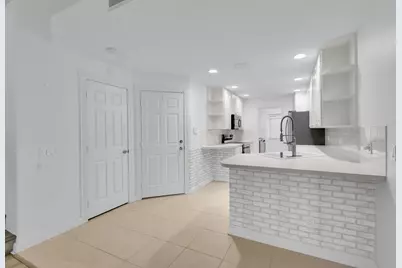2889 E Community Drive, Jupiter, FL 33458 - Photo 11