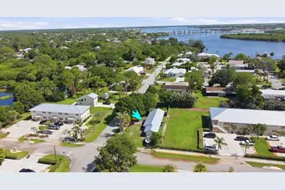 623 SW 35th Street, Palm City, FL 34990 - Photo 21