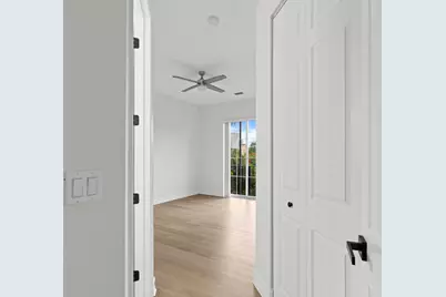 1127 Florida Avenue, West Palm Beach, FL 33401 - Photo 9