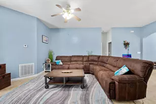 10518 SW Westlawn Blvd, Port Saint Lucie, FL 34987 - Photo 9