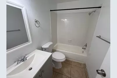 1941 NW 14th Avenue #D, Fort Lauderdale, FL 33311 - Photo 3