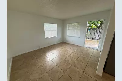 1941 NW 14th Avenue #D, Fort Lauderdale, FL 33311 - Photo 11