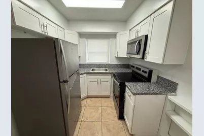 1941 NW 14th Avenue #D, Fort Lauderdale, FL 33311 - Photo 13