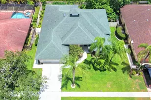 1814 Wisteria St, Wellington, FL 33414 - Photo 5