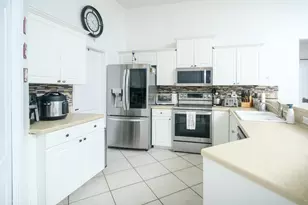 1814 Wisteria St, Wellington, FL 33414 - Photo 11