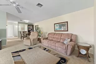 533 S Lakes End Dr, Fort Pierce, FL 34982 - Photo 7