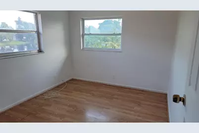 609 SW 79th Terrace, North Lauderdale, FL 33068 - Photo 11